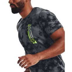 Under Armour Mens UA Run Anywhere Wash Tee 8 Under Armour Mens UA Run Anywhere Wash Tee -Under Armour Shop Rebel 65052301 02 grey hi res